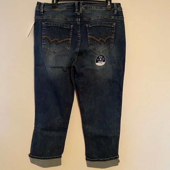 WallFlower Women's Flirty Curvy Crop High-Rise Insta Stretch Size 15 Denim NWT - Picture 2 of 9